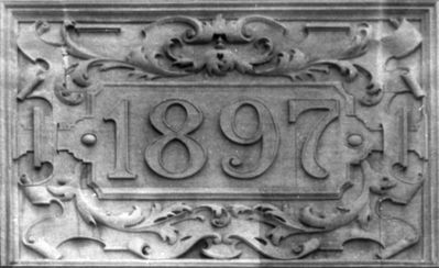 Date panel on wall of Barclay's Bank
Keywords: architectural details;banks;dates;plaques