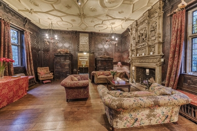 Little Park. Tudor Room
Keywords: Tudor Room;fireplaces;wood carving;architectural details;carvings;coats of arms