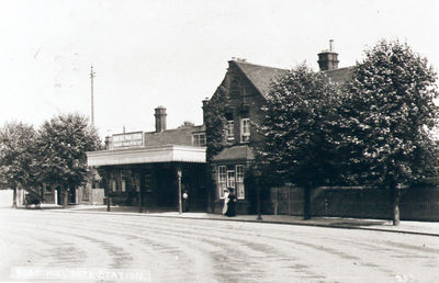 Bush Hill Park station
Keywords: 1910s;postcards;rail transport;railway stations