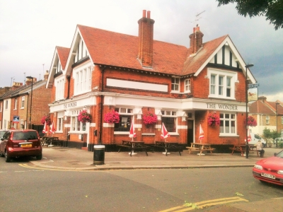 Batley Road, The Wonder
Keywords: pubs;Chase Side
