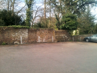 Church Hill, N21, Wall to north of St Paul's church
Keywords: locally listed;Winchmore Hill;walls