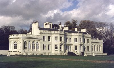 Whitewebbs House
18th century, remodelled in the 19th century.
Keywords: EP1;locally listed