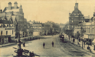 The Town, c.1905
A "Giant post card" postmarked Enfield, Middlesex, March 29, 1905. The fire brigade ladder is on a wheeled trolley beside the fountain.
Keywords: 1900s;inns;fountains;horse-drawn vehicles