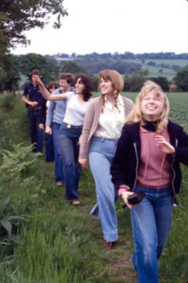 A group of cheerful walkers on a footpath at Parkside Farm, Hadley Road
Keywords: 1970s;footpaths;walks;farms;Parkside Farm