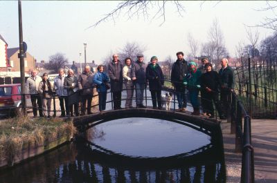 Launch of the New River Action Group, 14th March 1987
Members of the Group on a bridge over the New River Loop at Parsonage Gardens
Keywords: New River;New River Loop