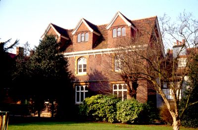 Enfield Grammar School
N.E. building. Late 16th century.
Keywords: schools;16th century;Grade II* listed