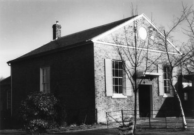 Friends' meeting house, Church Hill
1688, rebuilt 1790. "Charming combination of Georgian aesthetic sensibility and plain, simple Quaker values" - [i]Treasures of Enfield[/i]
Keywords: 17th century;18th century;Grade II listed