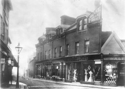 London Road, from The Town, about 1900
Keywords: 1900s;shops;roads and streets