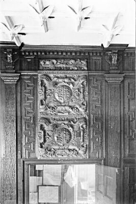 Little Park. Tudor Room, carved wood panel
Keywords: architectural details;Manor House;Old Palace;wood carving;Tudor Room