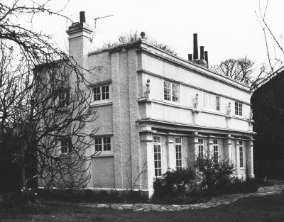 Brooklyn, 8 Private Road
Built in 1887 by Arthur Heygate Mackmurdo. Terracotta figurines cap the four pillars which support the roof; the ground-floor window surrounds are terracotta reliefs of fruit and flowers. - [i]Treasures of Enfield[/i], page 125.
Keywords: houses;Grade II listed