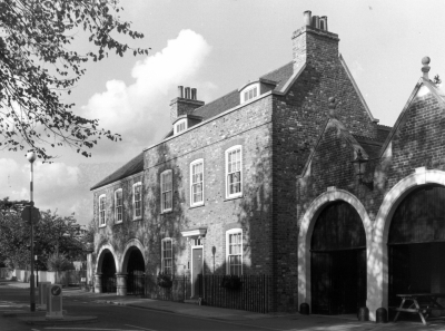 Devon House, Church Hill
18th century, rebuilt 1985. Listed Grade II. Typically rural Georgian brick house, largely rebuilt in 1985 a a replica of an identically proportioned though more humble predecessor. - [i]Treasures of Enfield[/i], p.130. 
Keywords: houses;Grade II listed;Grade II listed