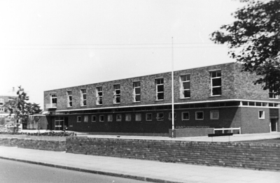 Civic Centre, phase 1
Opened in 1961. - [i]Fighting for the future[/i], p.28.
Keywords: 1960s;public offices