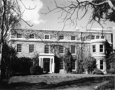 Myddelton House
Built 1818, by George Ferry and John Wallen. Listed Grade II. The lifelong home of E. A. Bowles (1865-1954). - [i]Treasures of Enfield[/i], page 62.
Keywords: Grade II listed;historic houses;1810s