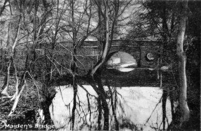 Maiden's Bridge
Appears to be a copy of a postcard
Keywords: bridges