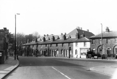 Cottages at the foot of Forty Hill, 1960
Keywords: houses;demolished buildings