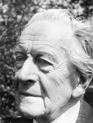 Edward Augustus ('Gussie') Bowles
Horticulturalist of Middleton House. Invited to join the first committee of the Enfield Preservation Society, but he declined to stand.
Keywords: people