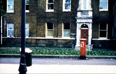 Public offices, Gentleman's Row
3 Little Park Gardens. With red pillar box.
Keywords: Gentlemans Row;post boxes;street furniture;public offices