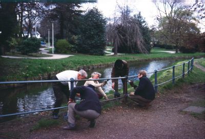 New River working party 1977
Enfield Preservation Society volunteers painting railings.
Keywords: New River Loop;Chase Green;Enfield Preservation Society