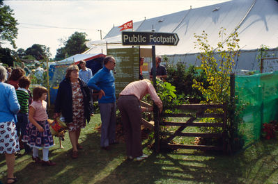 EPS stand at the Town Show
With symbolic "Public Footpath" sign.
Keywords: Enfield Preservation Society;Town Show;footpaths