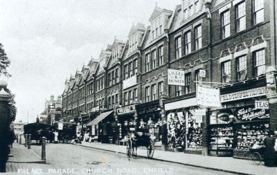 Palace Parade, Church Street, 1910
Copy of a postcard.
Keywords: shops;roads and streets;1910s