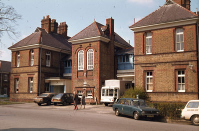 Highlands Hospital, 1986
Keywords: hospitals;1980s