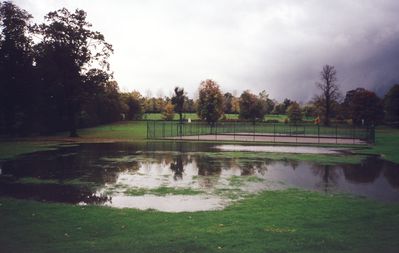 Flooding in the Town Park, October 1993
Near the tennis courts.
Keywords: floods;parks;1990s