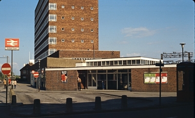 Enfield Town station, Southbury Road, 1980
Keywords: 1980s;railway stations