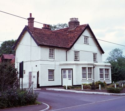 Plough Inn (former), Cattlegate Road
Now London Aquatic premises. From the early 1700s this was the Plough Inn. It became a private dwelling in 1937 when the new Plough Inn was built a few yards away. - [i]Treasures of Enfield[/i], p.71.
Keywords: 16th century;inns;pubs