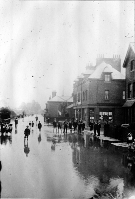 Floods in Ordnance Road
Keywords: floods;roads and streets