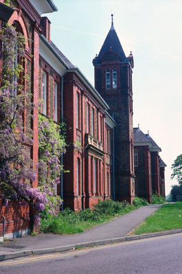 Former hospital, now housing
Keywords: hospitals