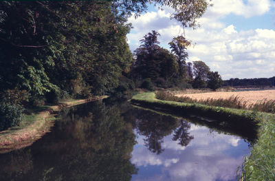 New River near Theobalds House
Keywords: New River