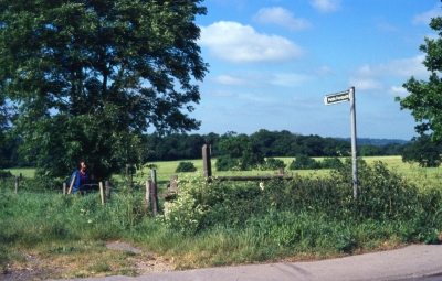 Jubilee footpath at The Ridgeway
Keywords: footpaths