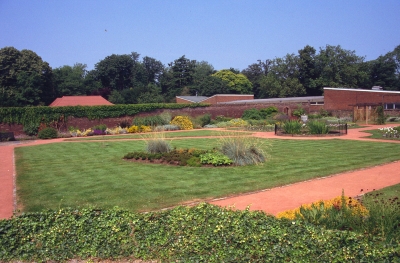 Walled garden, Pymmes Park
Keywords: parks;flowers;greens