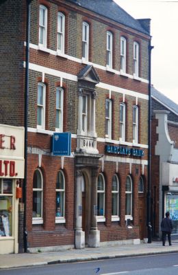 Barclay's Bank, 255 High Street, Ponders End
Keywords: banks;buildings