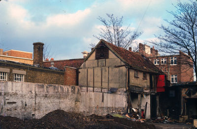 Old houses, Cecil Road, during demolition
Thought to be about 400 years old (note on slide).
Keywords: houses;demolished buildings