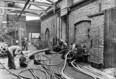 Flexible Tube works, South Street
 

[i]Reproduction right held by Enfield Local Studies Library and Archive.[/i]
Keywords: industry