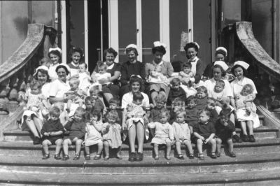 Whitewebbs House staff, with children
Keywords: people;staff;children