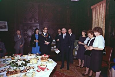 Launch of "The story of Enfield Chase"
In the Tudor Room, 6th November 1984, with Mayor (John Jackson) and author (David Pam).
Keywords: 1980s;books;Enfield Preservation Society;EPS;events;Tudor Room