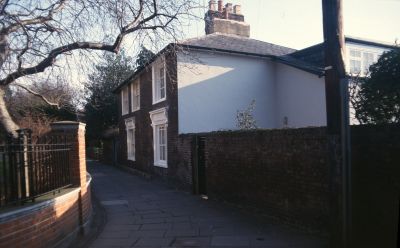 Lawn Villas, Holly Walk
Keywords: houses