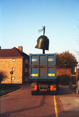 Little Park Gardens, 1983
Bottle bank being unloaded into a lorry
Keywords: 1980s;recycling;car parks