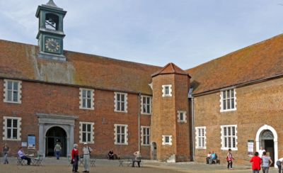 Stable block, Osterley Park House
Built in the late seventeenth century to plans by Barbon. Now a café, shop and exhibition space.
Keywords: stables