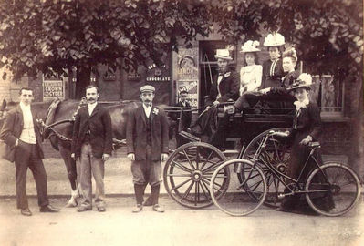 Cole's Dairy owner and his family, c.1900
Keywords: staff;retail