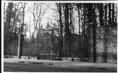Gough Park Gates, Forty Hill
Black & white photograph of Gough Park gates and railings
Keywords: gates;railings;Gough Park;Forty Hill