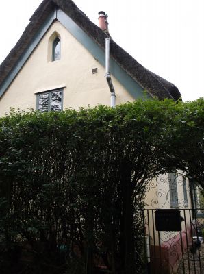 Cooks Hole Road, no. 4. The Thatched Cottage
Thatched cottage, which is very unusual in Enfield. Private house maintained in very good condition.
Keywords: locally listed;Clay Hill