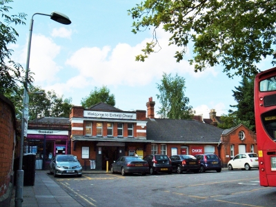 Windmill Hill. Enfield Chase Station: forecourt
Keywords: railway stations;rail transport