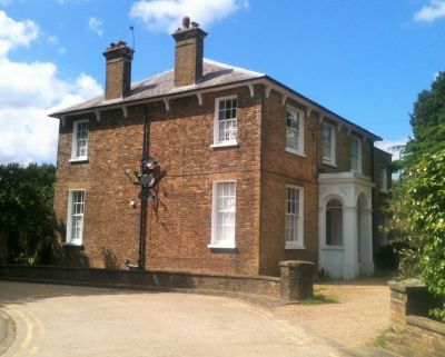 The Ridgeway. The Highlands
Keywords: locally listed;Enfield Chase