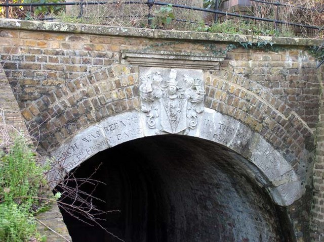 clarendon arch detail